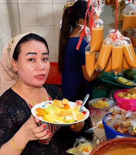 Kuliner Malam Surabaya Rujak Madura Toko Barokah