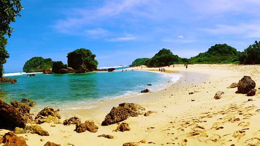 pantai malang selatan
